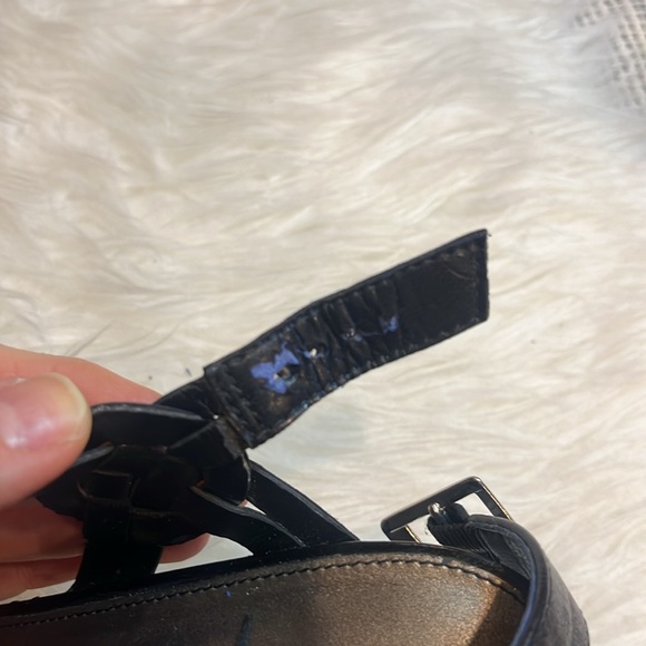 Bandolino black strappy size 9 heals - Picture 7 of 10